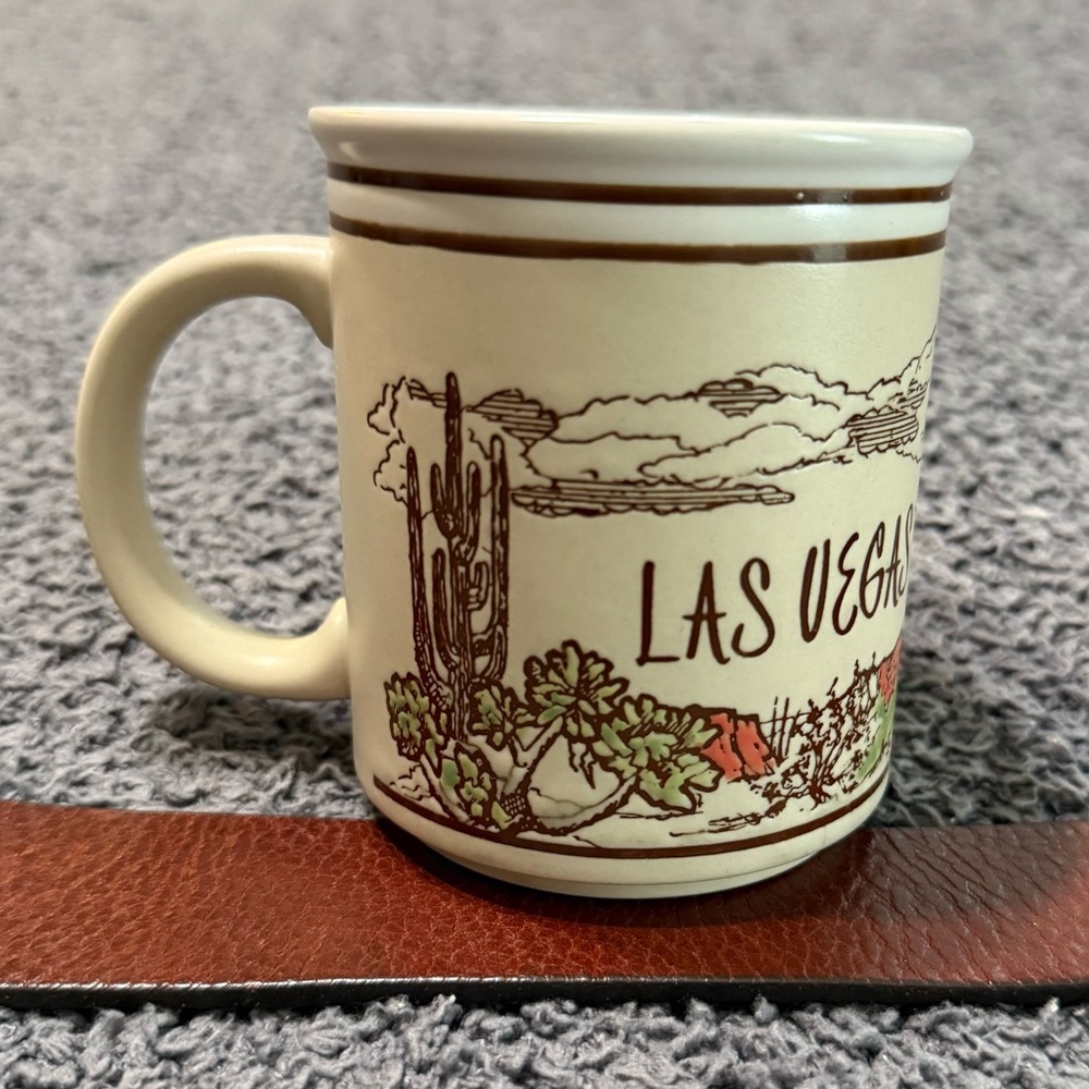 🔥 1970s Las Vegas Desert Scene Mug Vintage Southwest Souvenir Made in USA 70s